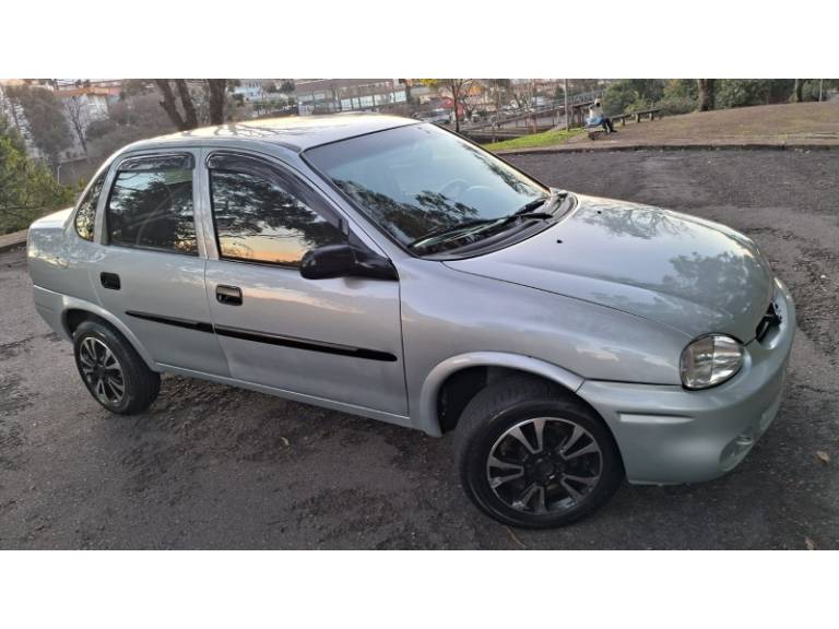 CHEVROLET - CORSA - 2003/2003 - Prata - R$ 19.900,00