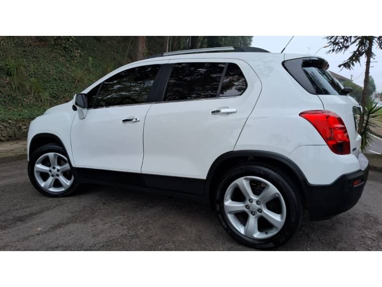 CHEVROLET - TRACKER - 2015/2015 - Branca - R$ 69.900,00