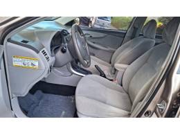 TOYOTA - COROLLA - 2008/2009 - Bege - R$ 53.900,00