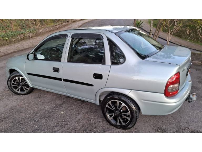 CHEVROLET - CORSA - 2003/2003 - Prata - R$ 19.900,00