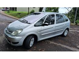 CITROËN - XSARA PICASSO - 2010/2011 - Prata - R$ 25.900,00