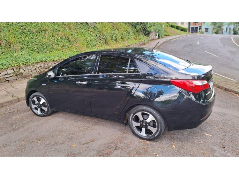 HYUNDAI - HB20 - 2015/2015 - Prata - R$ 58.900,00