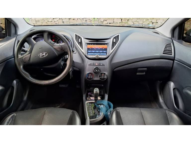 HYUNDAI - HB20 - 2015/2015 - Prata - R$ 58.900,00