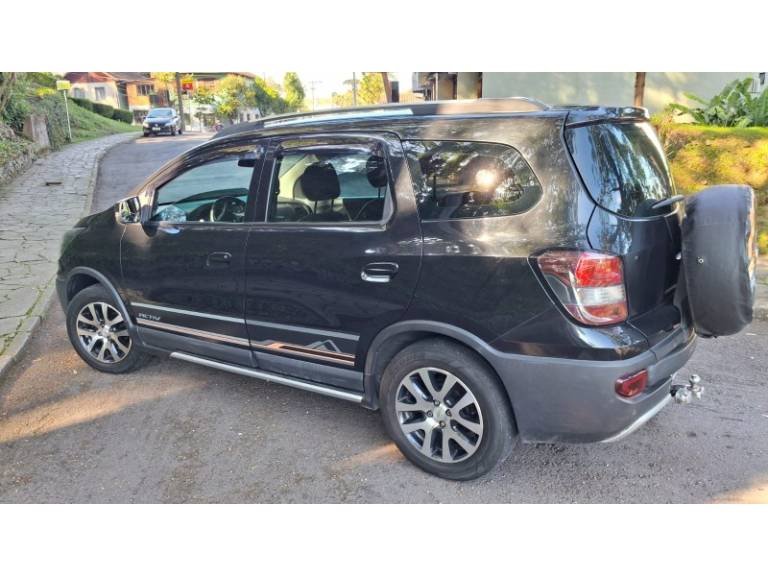 CHEVROLET - SPIN - 2014/2015 - Prata - R$ 55.900,00