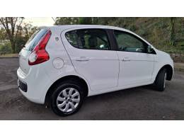 FIAT - PALIO - 2014/2014 - Branca - R$ 39.900,00