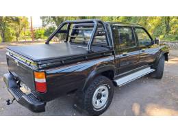 TOYOTA - HILUX - 1999/2000 - Preta - R$ 73.900,00