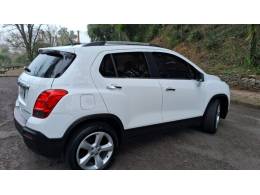CHEVROLET - TRACKER - 2015/2015 - Branca - R$ 69.900,00