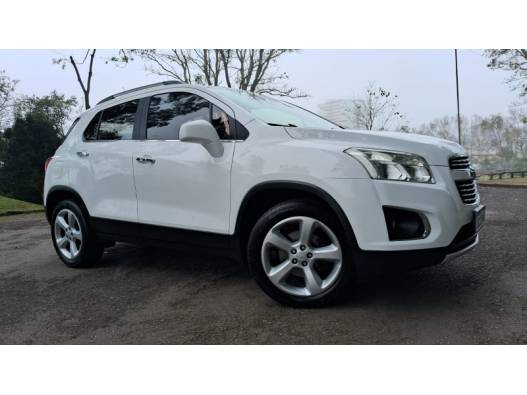 CHEVROLET - TRACKER - 2015/2015 - Branca - R$ 69.900,00