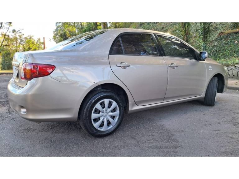 TOYOTA - COROLLA - 2008/2009 - Bege - R$ 53.900,00