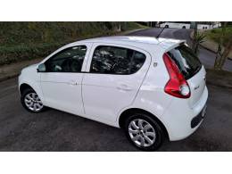 FIAT - PALIO - 2014/2014 - Branca - R$ 39.900,00